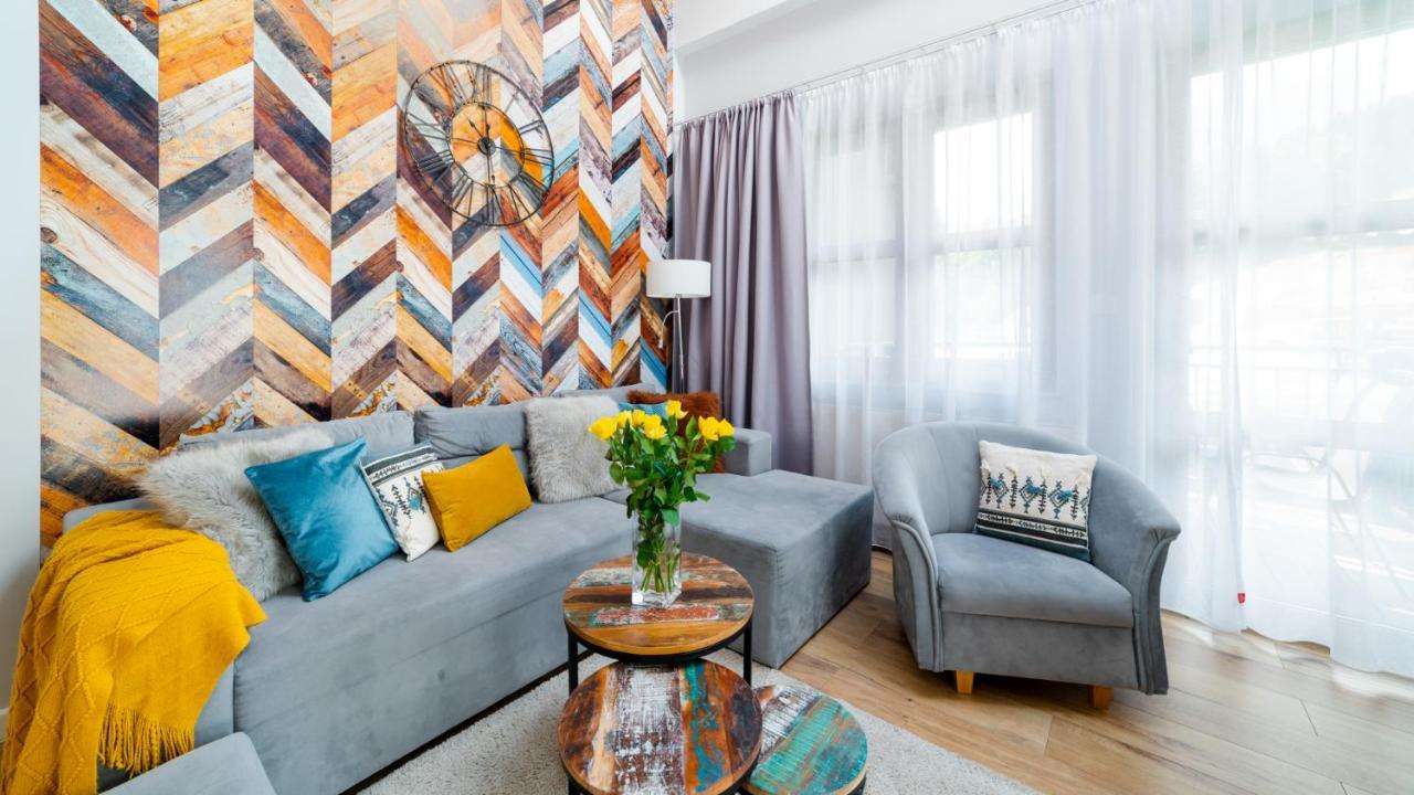 Hello Apartamenty - Wiking Przy Wyciagu Narciarskim カルパッチ エクステリア 写真
